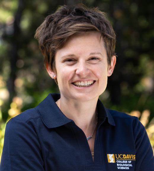 Felicity Muth of the UC Davis Department of Neurobiology, Physiology and Behavior,