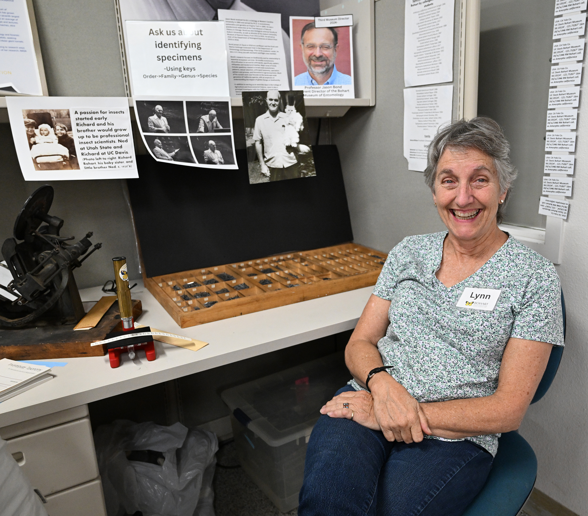 UC Davis Distinguished Professor Lynn Kimsey ready to answer insect questions. (Photo by Kathy Keatley Garvey)