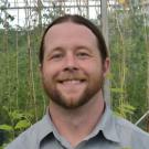 USDA-ARS research plant pathologist William Rutter